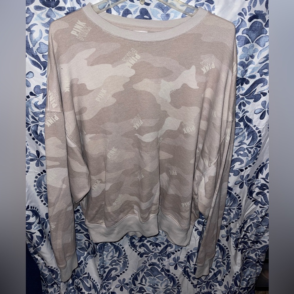 Neutral camo crew neck